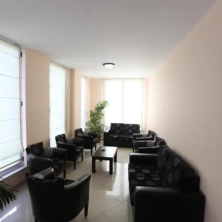 Kompleksi Ergen Szálloda Rrogozhine