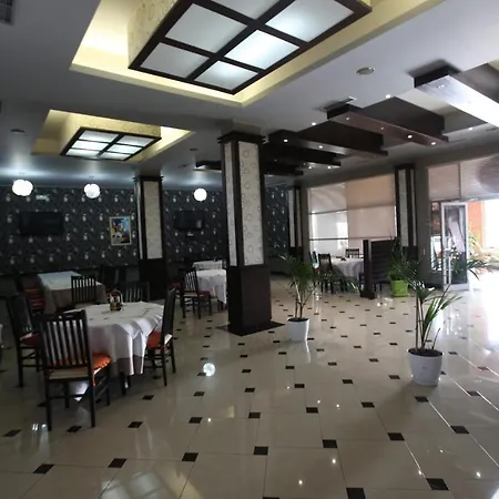 Kompleksi Ergen Hotel Rrogozhine